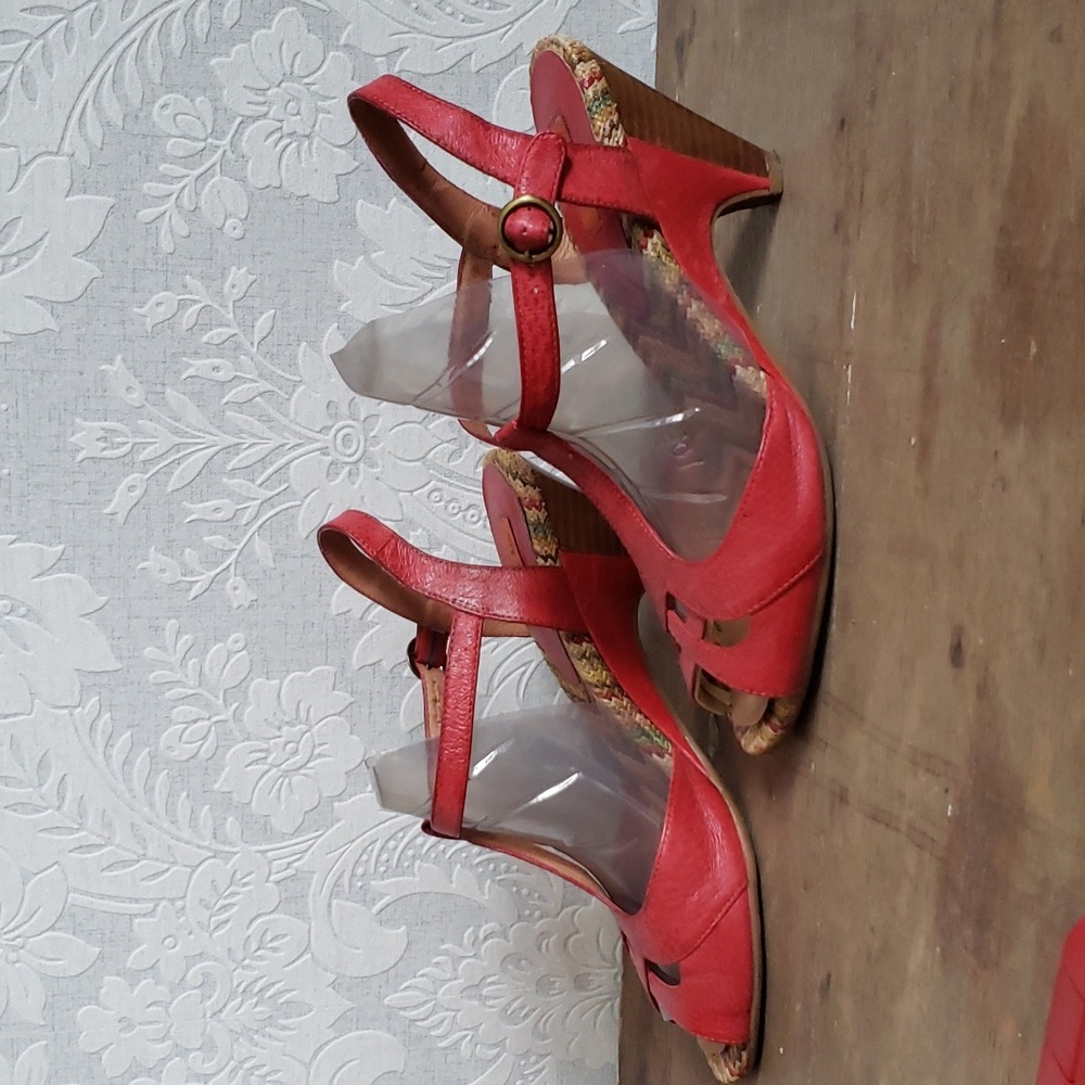 Miz Mooz size 10 red heels leather and wood